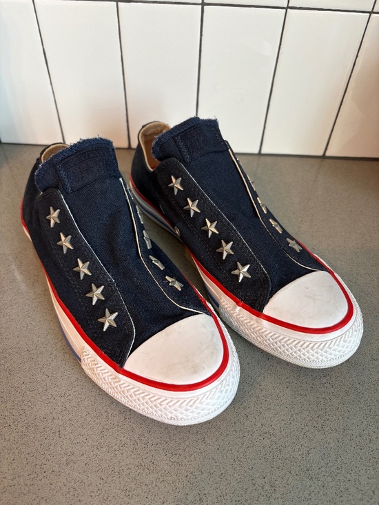 Converse Shoes - Converse patriotic star sneakers - size 7